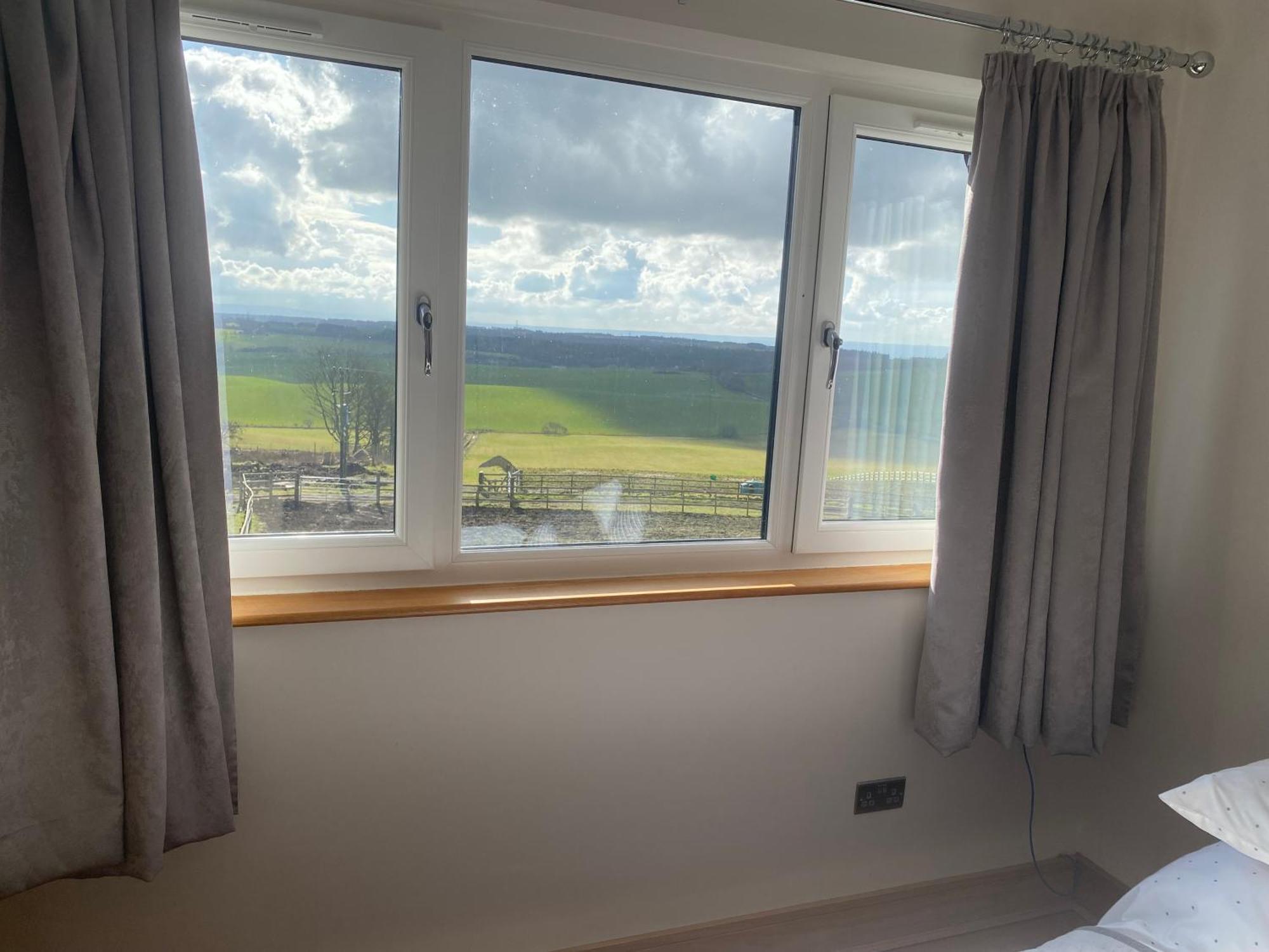 The Annex At Meeks Park Immaculate 2 Bed Villa Alloa Exteriör bild